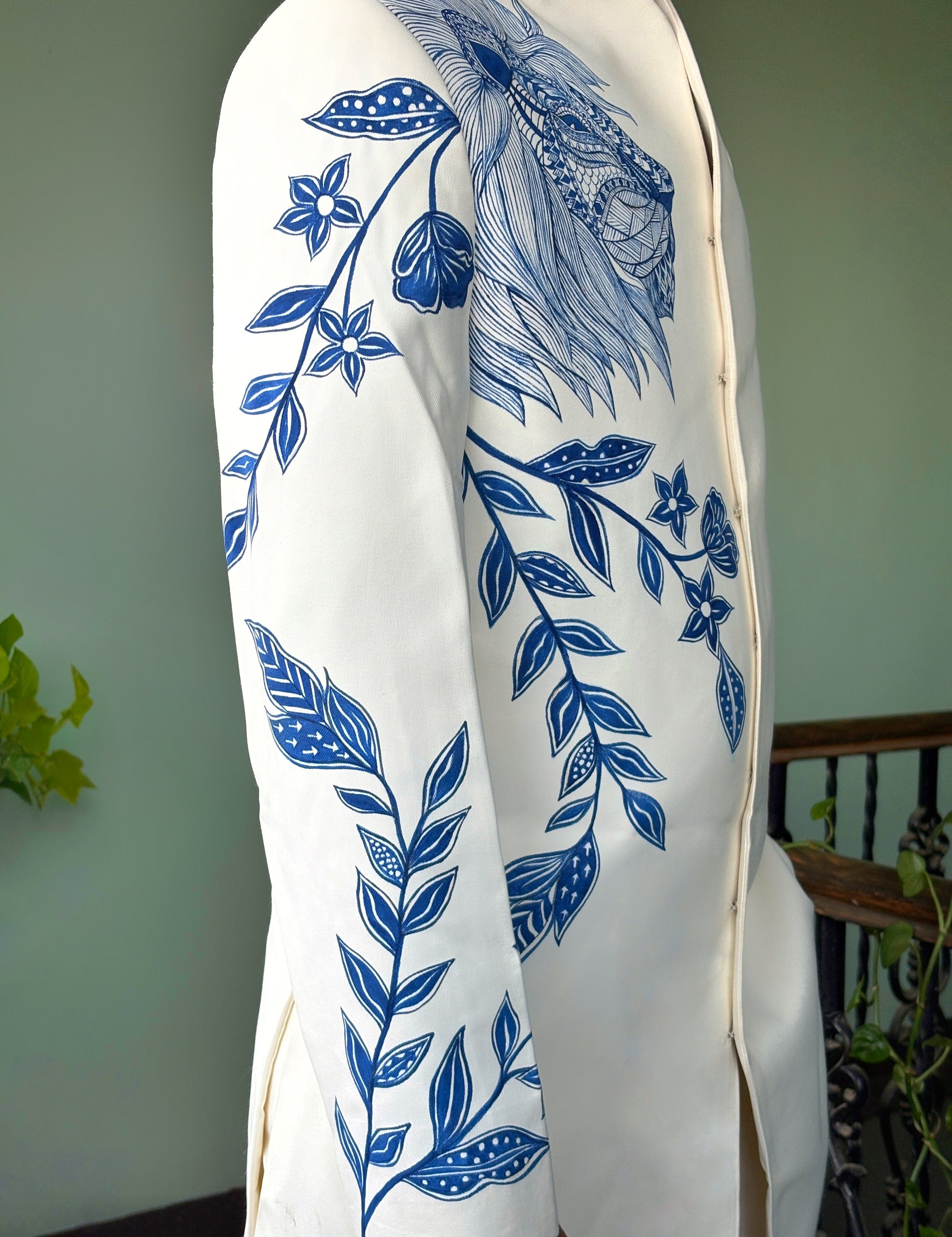 The Rajputana Lion: Hand-Painted Heritage Achkan Set